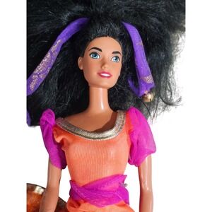 Disney Esmeralda Hunchback Notre Dame‎ Doll Mattel 1966 Vintage Collectible
